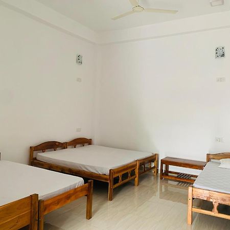 Zimbay Guest House Arugam Bay Esterno foto