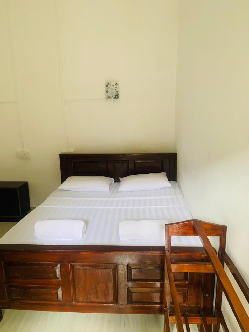 Zimbay Guest House Arugam Bay Esterno foto