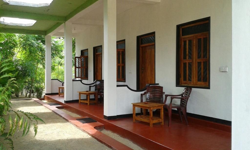 Zimbay Guest House Arugam Bay Esterno foto